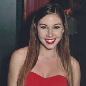 Meet your Posher, Hallie